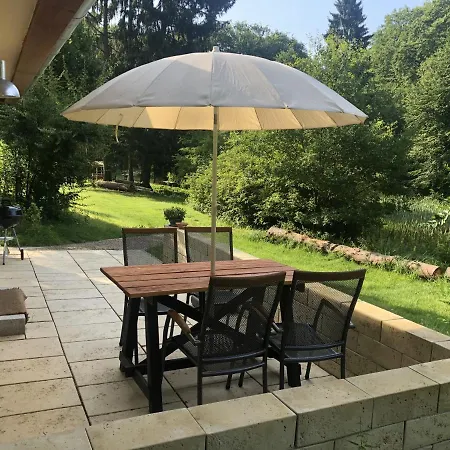 Am Waldessaum Bei Dom wakacyjny