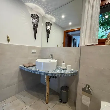 Am Waldessaum Bei * Hohenzieritz