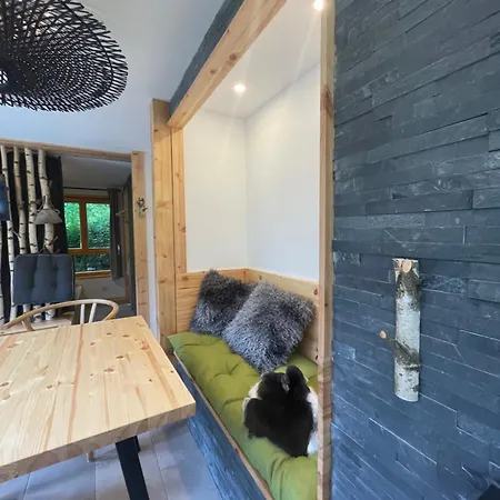 Am Waldessaum Bei * Hohenzieritz